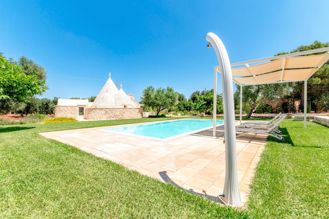 فيلا Trullo Zese Con Piscina Privata سان ميكيلي سالنتينو المظهر الخارجي الصورة