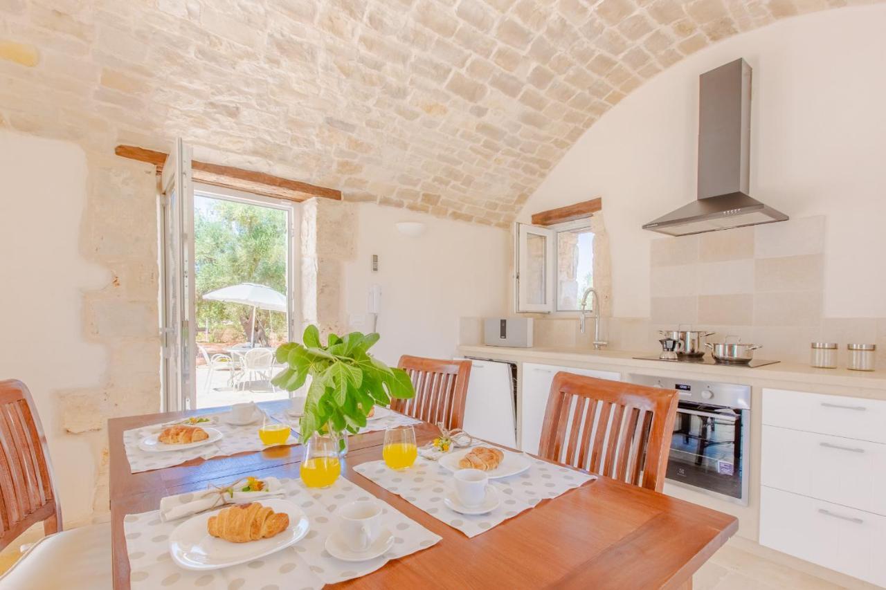 فيلا Trullo Zese Con Piscina Privata سان ميكيلي سالنتينو المظهر الخارجي الصورة