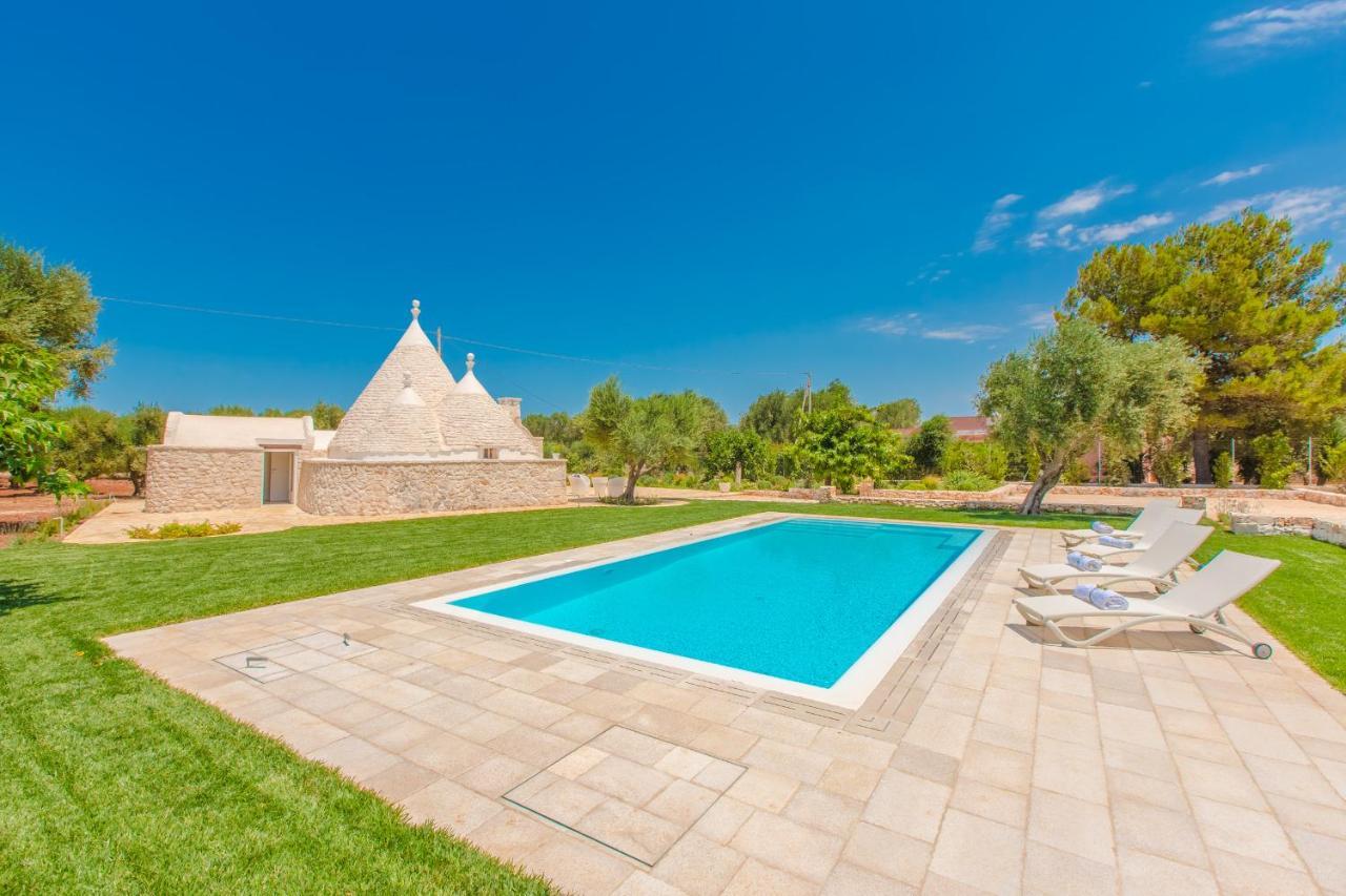 فيلا Trullo Zese Con Piscina Privata سان ميكيلي سالنتينو المظهر الخارجي الصورة